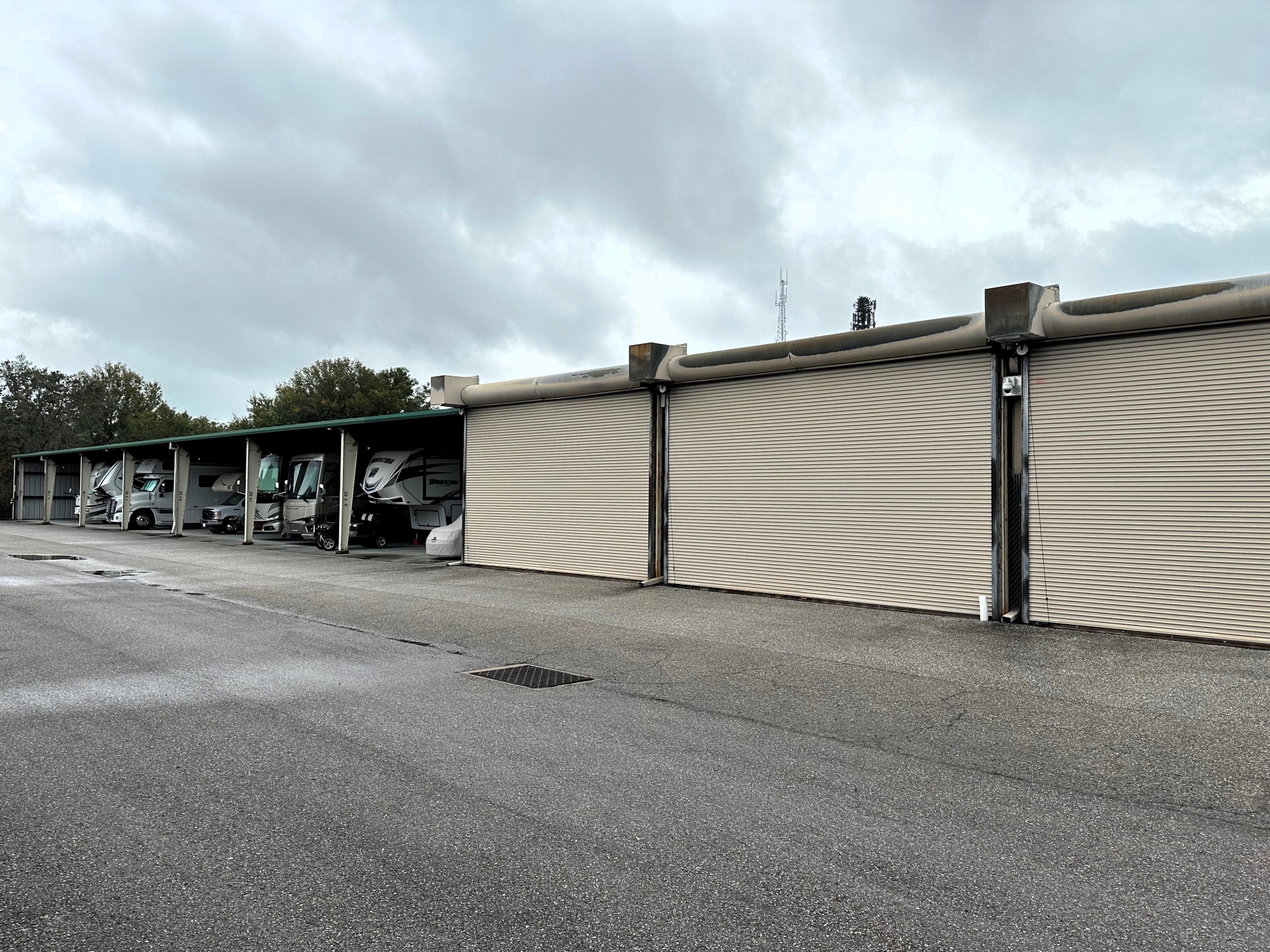 Covered RV Parking And Enclosed RV Storage - Pink Door Storage & RV Palm Harbor